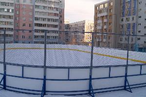 Хоккейная коробка. Синтетический лед. Ледовая арена. Искусственная трава.  Город Екатеринбург