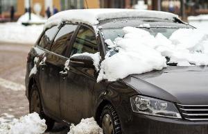 Взыскание ущерба при падении снега и льда с крыши в Екатеринбурге Город Екатеринбург